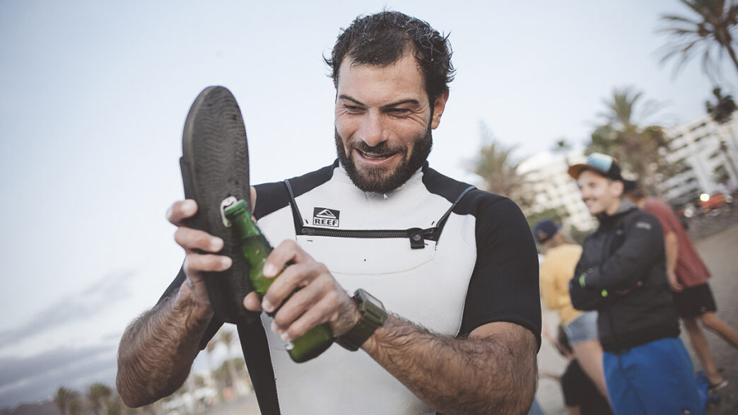 Concours Reef – deux paires de tongs décapsuleurs à gagner !