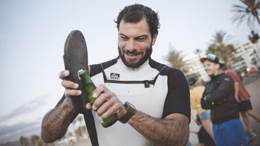 Concours Reef – deux paires de tongs décapsuleurs à gagner !