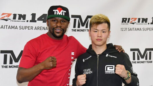 Floyd Mayweather Tenshin Nasukawa
