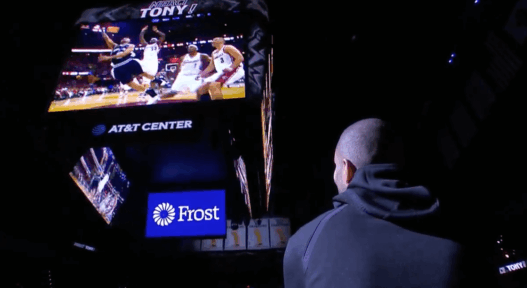 Tony Parker Spurs Charlotte Hornets