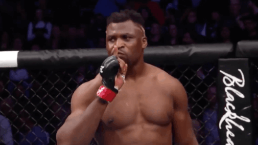 Francis Ngannou Cain Velasquez KO