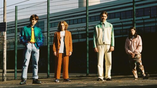 À la découverte du groupe Teeers : entre rock et electro-pop solaire