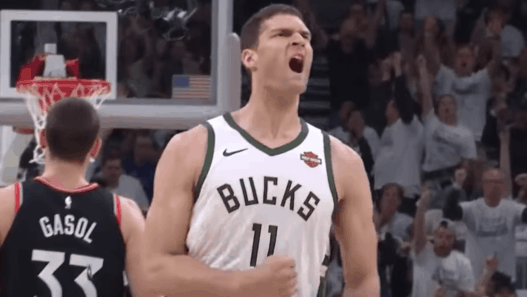 Brook Lopez Bucks Raptors
