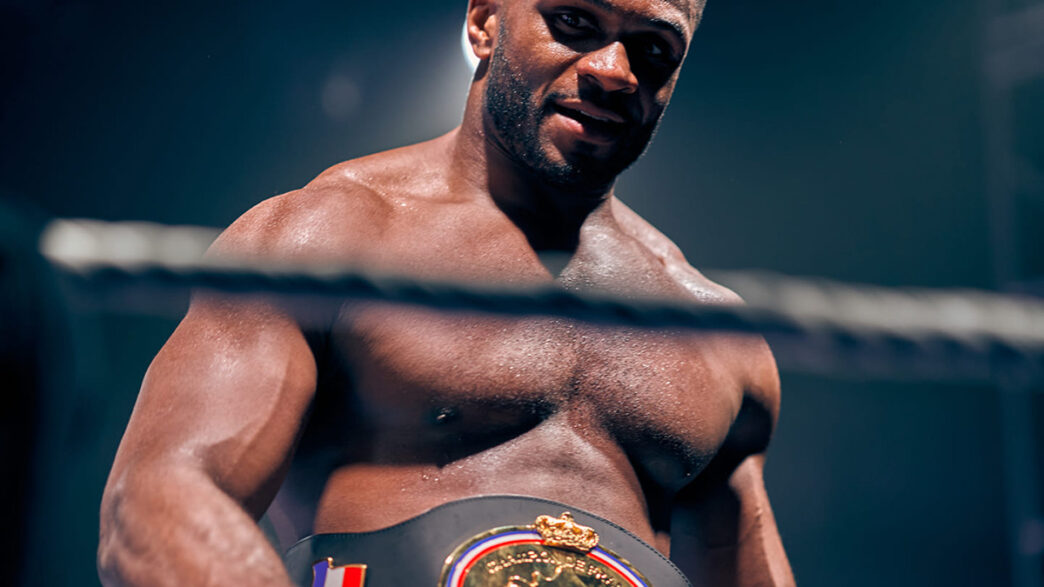 Raphaël Tronché laisse son titre vacant, pas de combat contre Tony Yoka