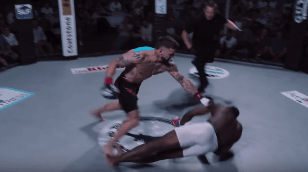 MMA Amateur KO 3 secondes