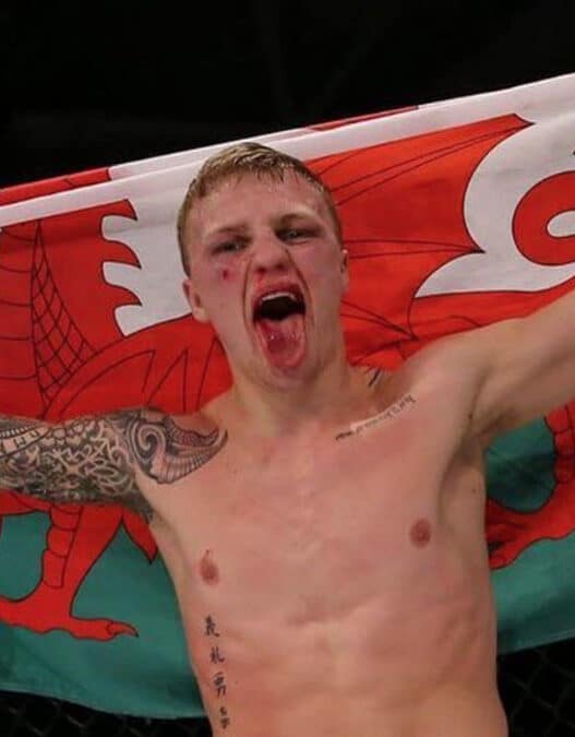 Mason Jones Cage Warriors