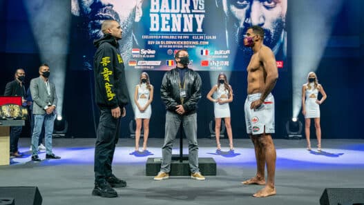 GLORY 76 Badr Hari vs. Benny Adegbuyi pesee weigh ins