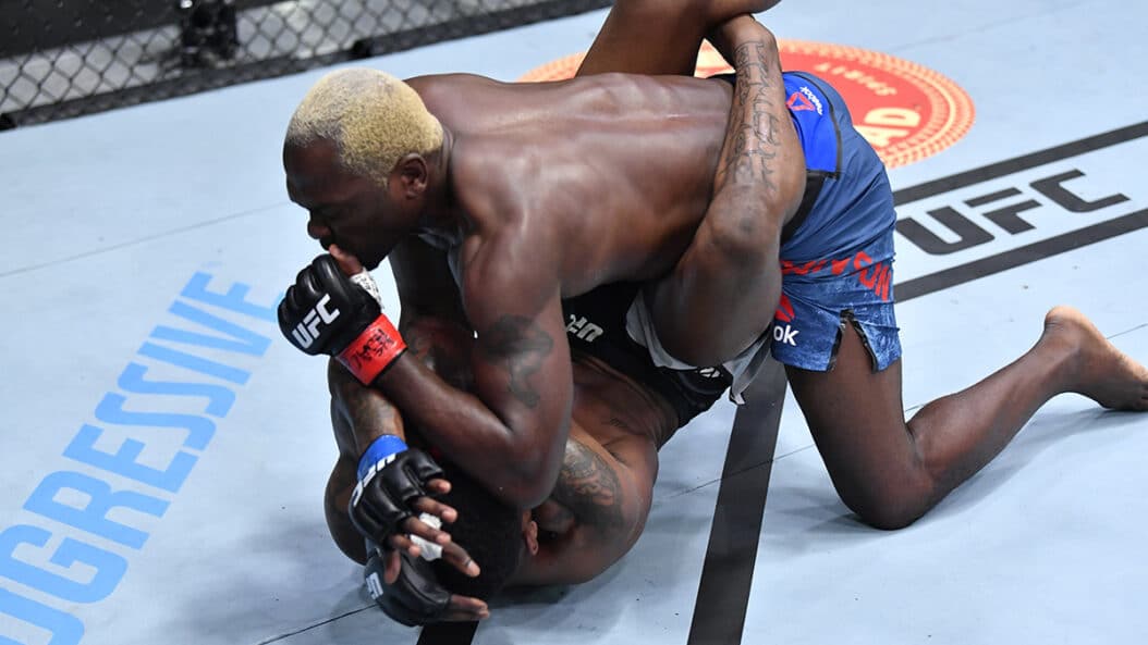 UFC - Derek Brunson brise la hype Kevin Holland