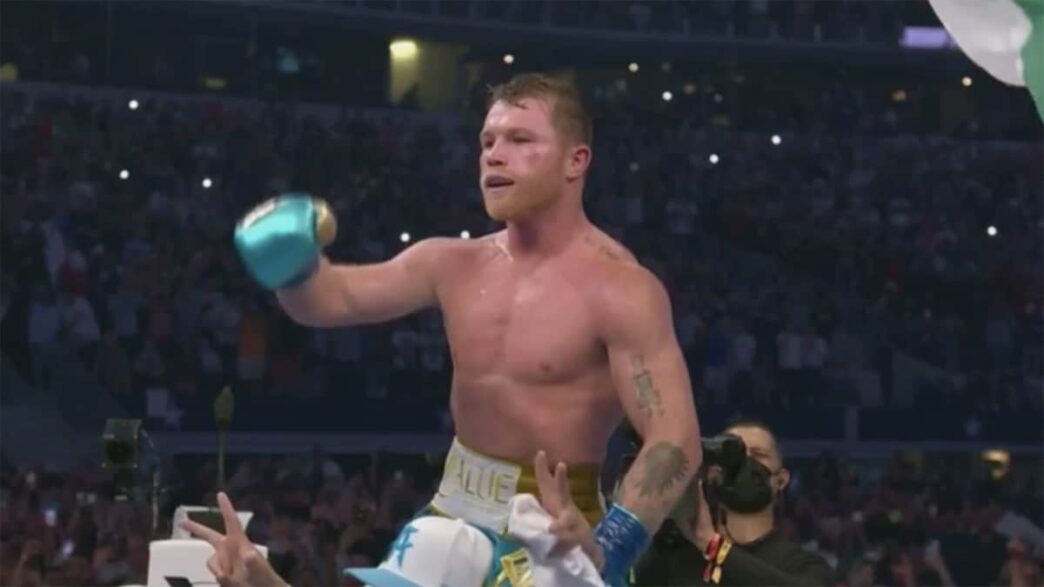 Canelo Alvarez Billy Joe Saunders TKO