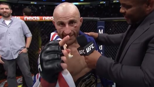 Alexander Volkanovski UFC 266 Conor McGregor