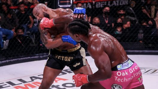 Yoel Romero Phil Davis Bellator