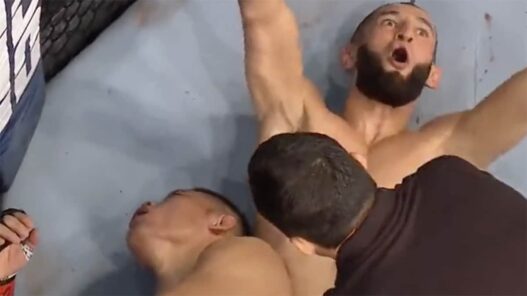 Khamzat Chimaev Li Jingliang UFC 267 soumission