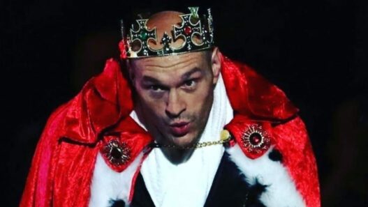 tyson fury aide anthony joshua