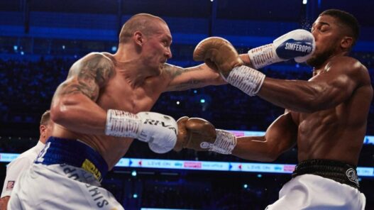 Oleksandr Uzyk Previent Anthony Joshua