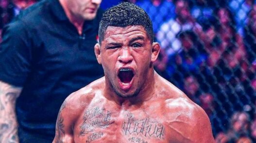 Gilbert Burns avant Khamzat Chimaev