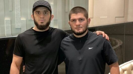 Khabib Nurmagomedov pousse pour Islam Makhachev