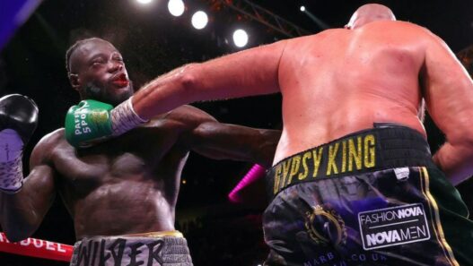 Tyson Fury Deontay Wilder Blessure