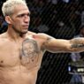 Charles Oliveira pr&ecirc;t &agrave; affronter Conor McGregor en priorit&eacute;