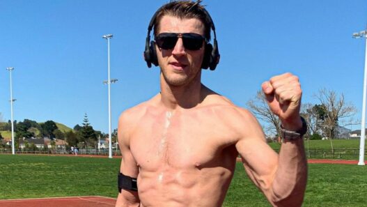 dan hooker reclame brian ortega featherweight