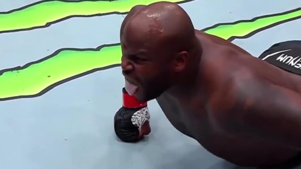 Derrick Lewis 5 Rounds
