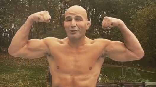 Glover Teixeira King Mo Camp