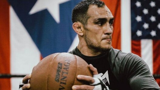 UFC - Tony Ferguson a pris un KO à l'entraînement selon Sean Strickland !