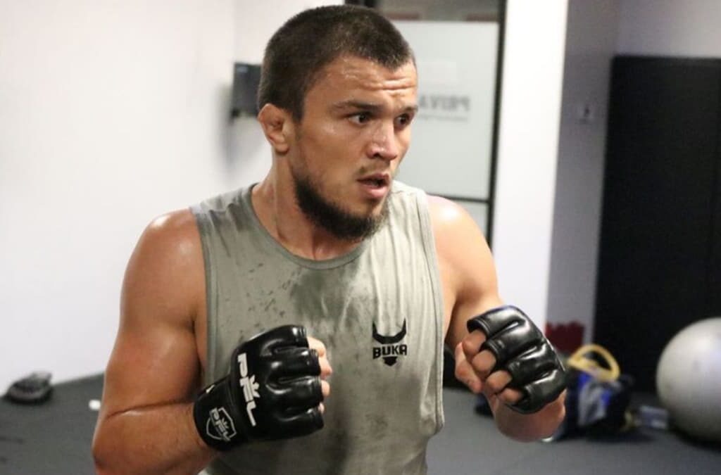 Umar Nurmagomedov, les d&eacute;buts les plus impressionnants selon Daniel Cormier