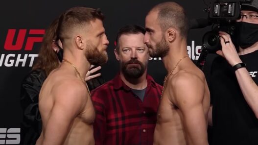 Calvin Kattar Neglige Par Giga Chikadze