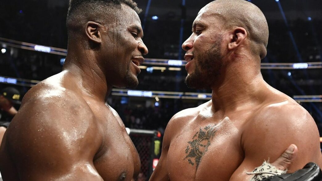 Firas Zahabi juge sévèrement la tentative de leg lock de Ciryl Gane