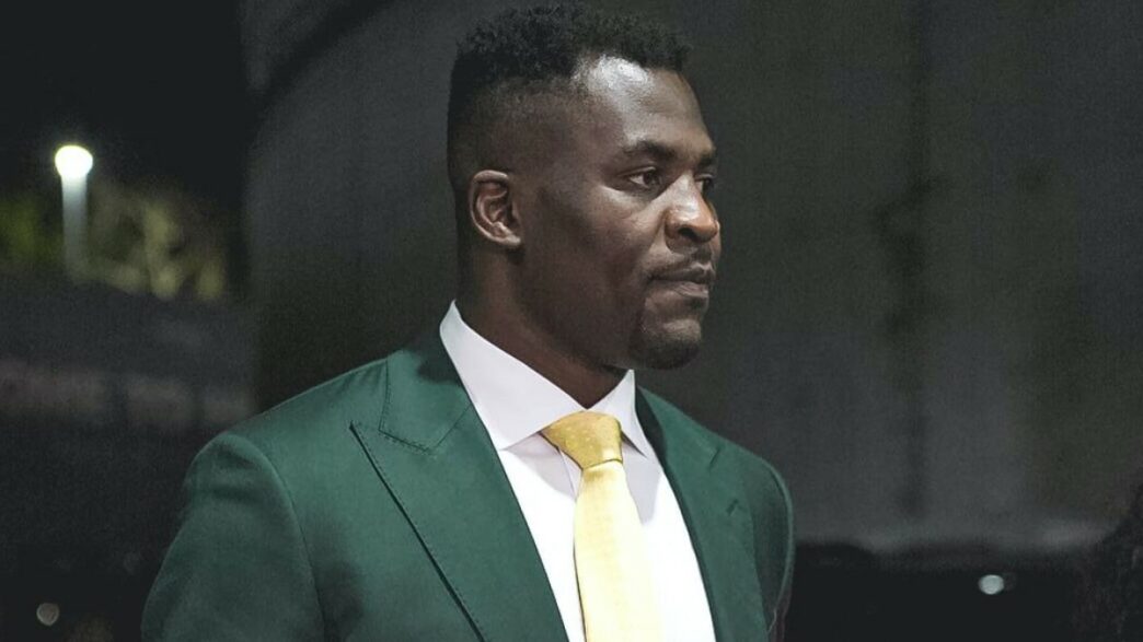 Francis Ngannou Lutte Ciryl Gane