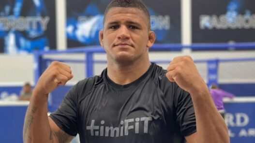 Gilbert Burns, regrette d'être évité par "de nombreux" athlètes