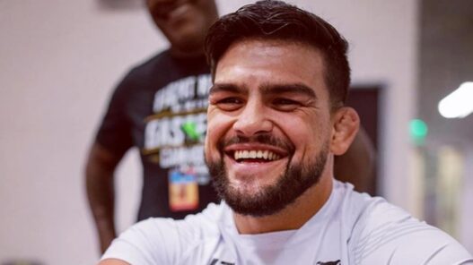 Robert Whittaker croit en un retour de Kelvin Gastelum