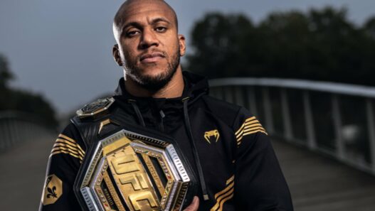 ciryl gane rejoint la team venum