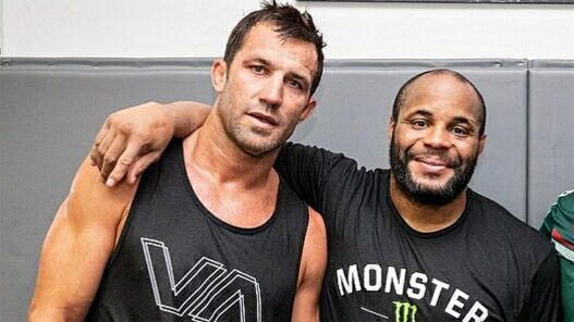 Daniel Cormier sur Luke Rockhold vs Paulo Costa