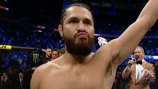 Jorge Masvidal pr&ecirc;t &agrave; exposer Colby Covington