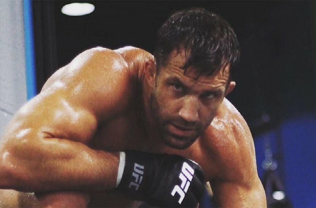 Luke Rockhold peut viser le titre pour Michael Bisping