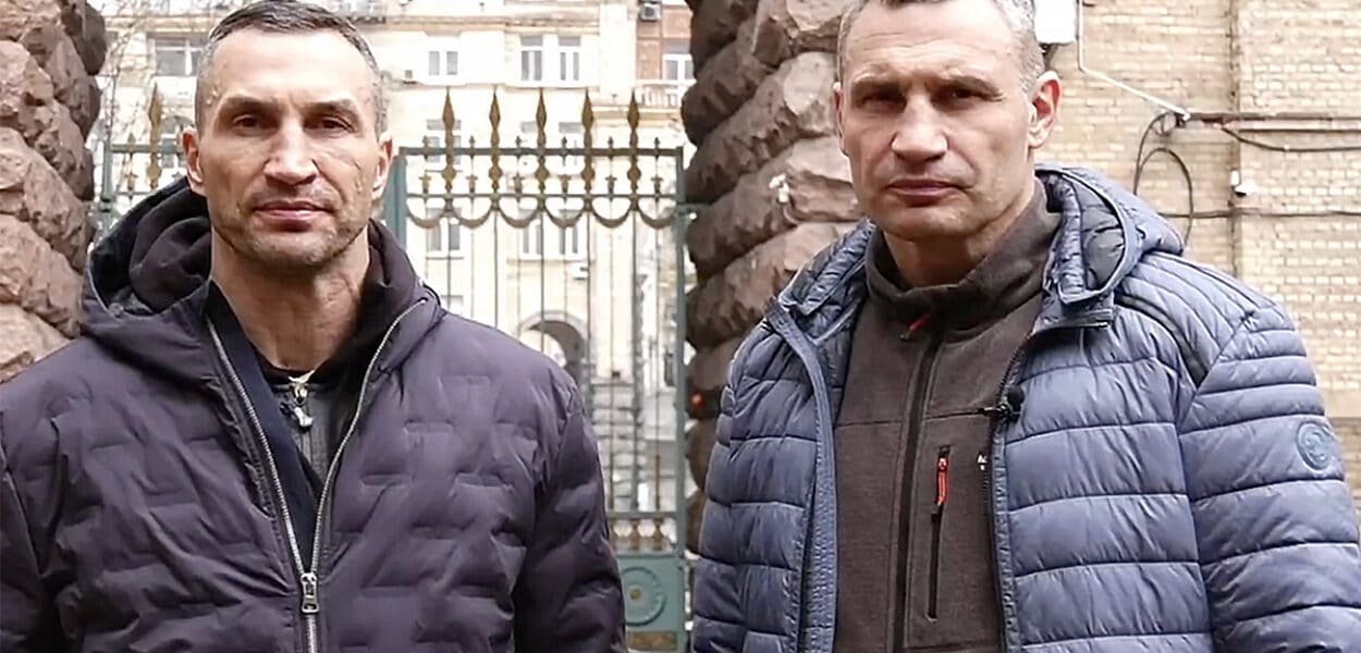 Vitali et Wladimir Klitschko prêts à défendre l'Ukraine face à la Russie