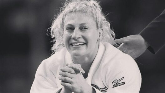 kayla harrison resigne pfl