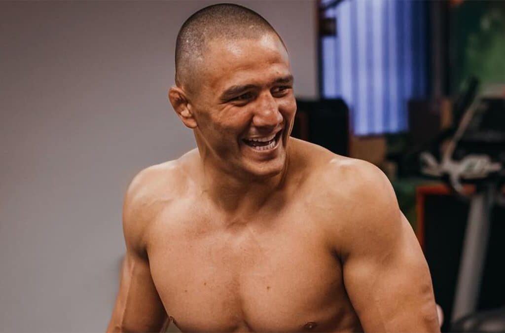 aaron pico physique epique