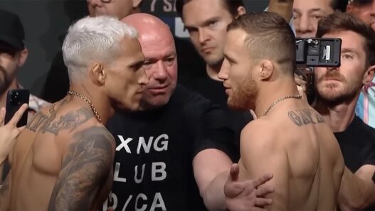 Charles Oliveira Justin Gaethje UFC 274 face off resultats