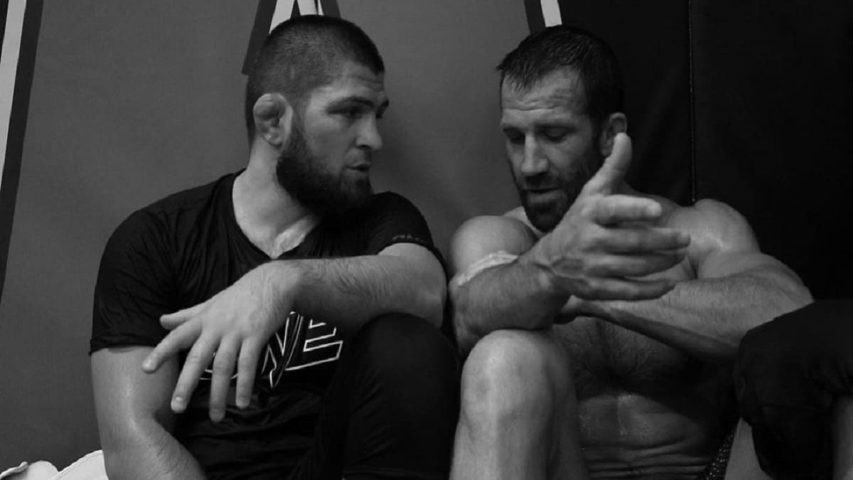 Ufc Khabib Reste Un Monstre Luke Rockhold Dominé à L Entraînement