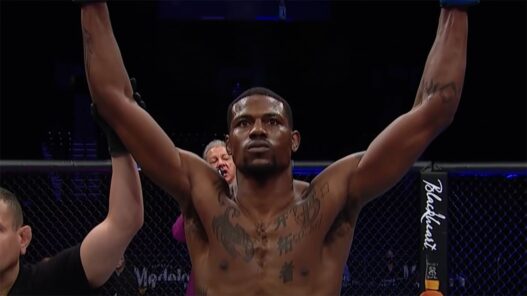 buckley holland conneries de batman