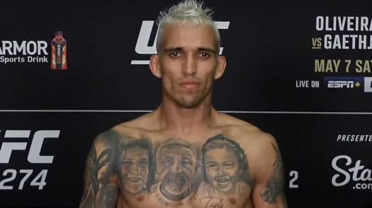 charles oliveira s'explique pes&eacute;e manqu&eacute;e