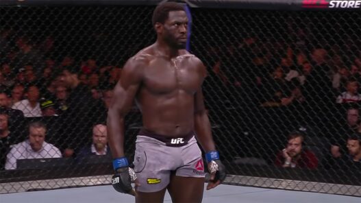 Jared Cannonier, sa strat&eacute;gie face &agrave; Israel Adesanya