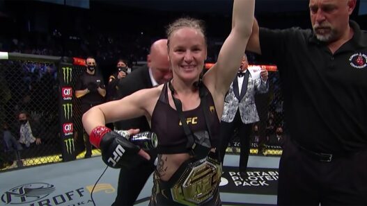 Valentina Shevchenko d&eacute;truire