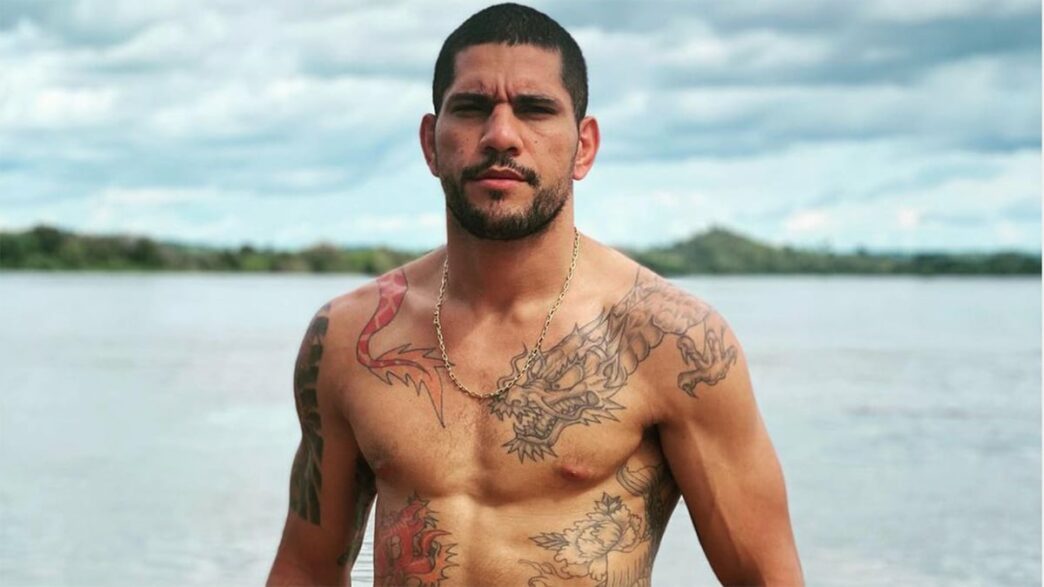 pereira strickland titre