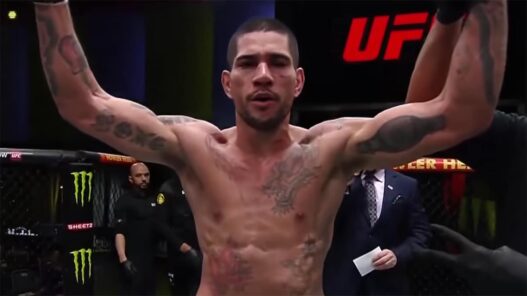 pereira surcoté adesanya