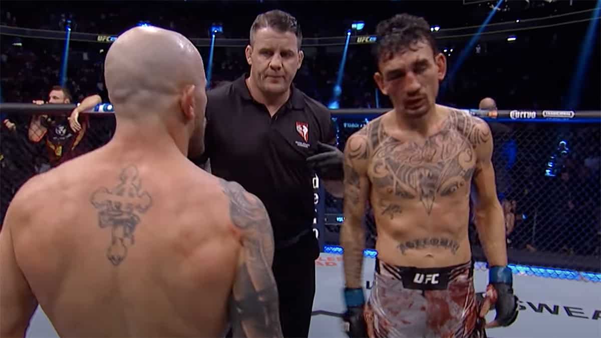 https://lasueur.com/wp-content/uploads/2022/07/Max-Holloway-Alexander-Volkanovski-UFC.jpg