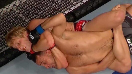 Paddy Pimblett s'impose soumission