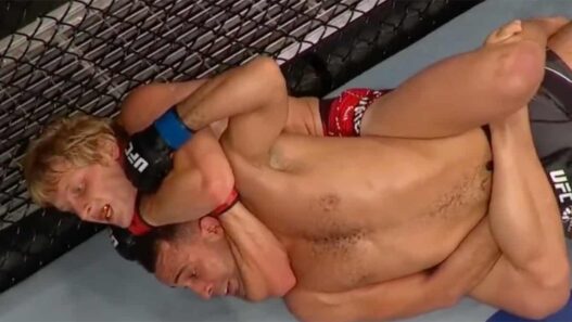 Paddy Pimblett s'impose soumission